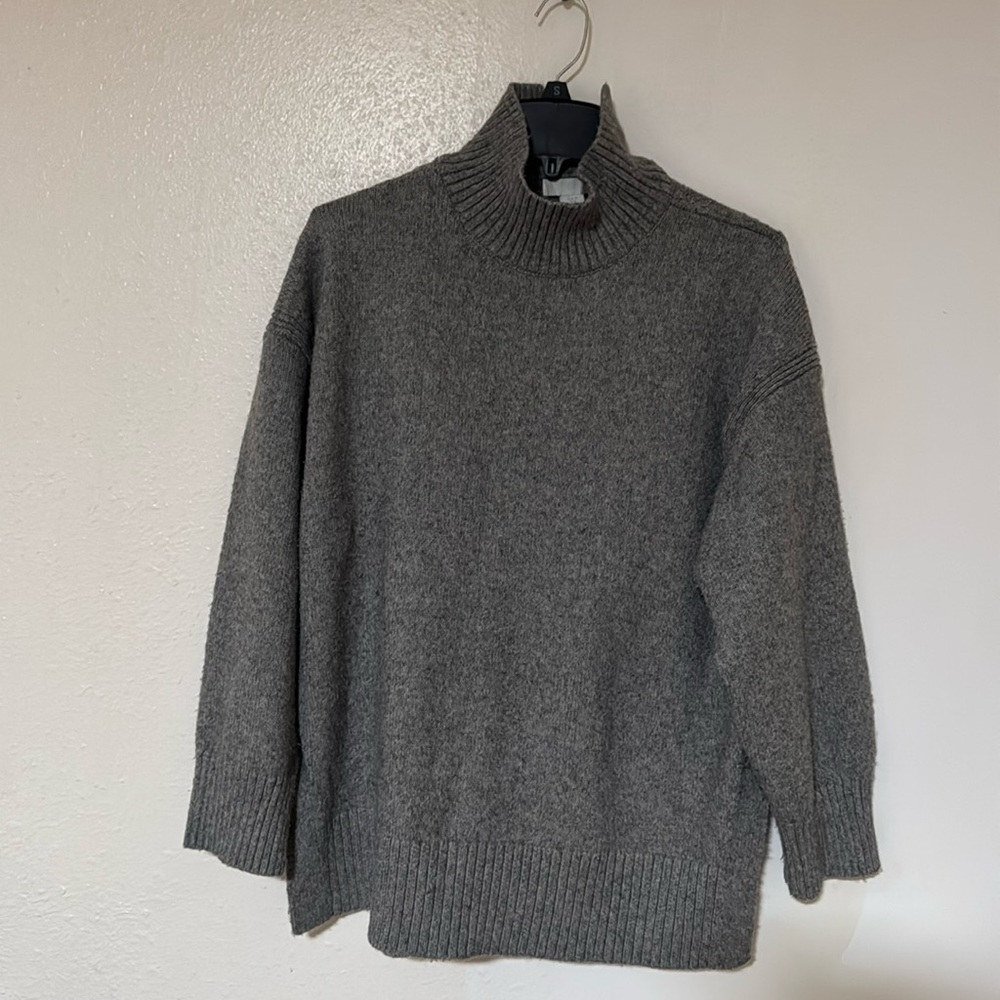 H&M turtleneck
